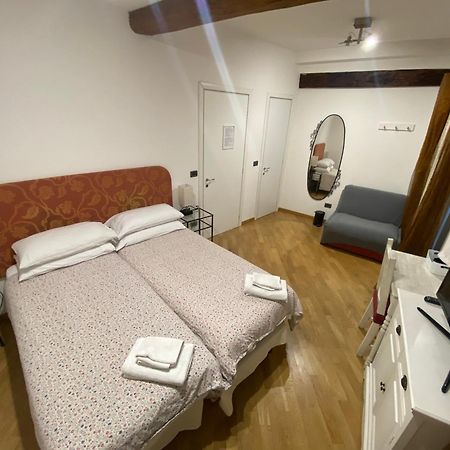 B&B And Home La Piazzetta Della Pioggia Bolonya Dış mekan fotoğraf