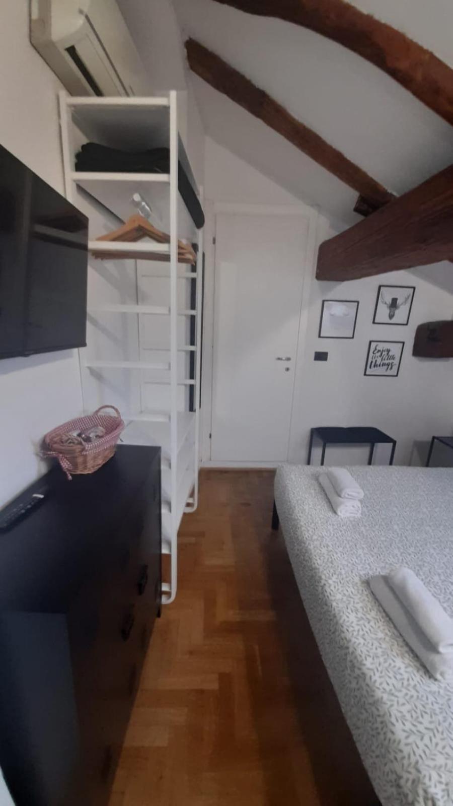 B&B And Home La Piazzetta Della Pioggia Bolonya Dış mekan fotoğraf