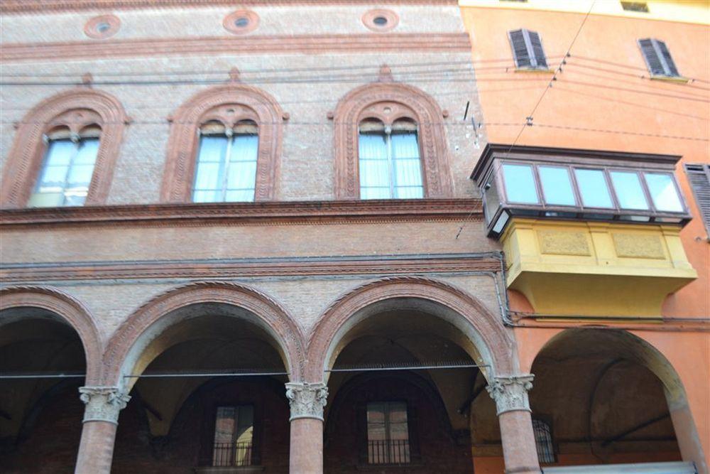 B&B And Home La Piazzetta Della Pioggia Bolonya Dış mekan fotoğraf