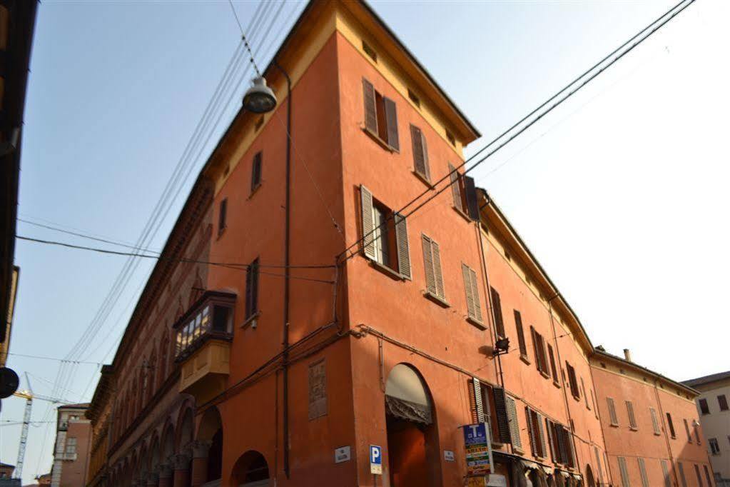 B&B And Home La Piazzetta Della Pioggia Bolonya Dış mekan fotoğraf